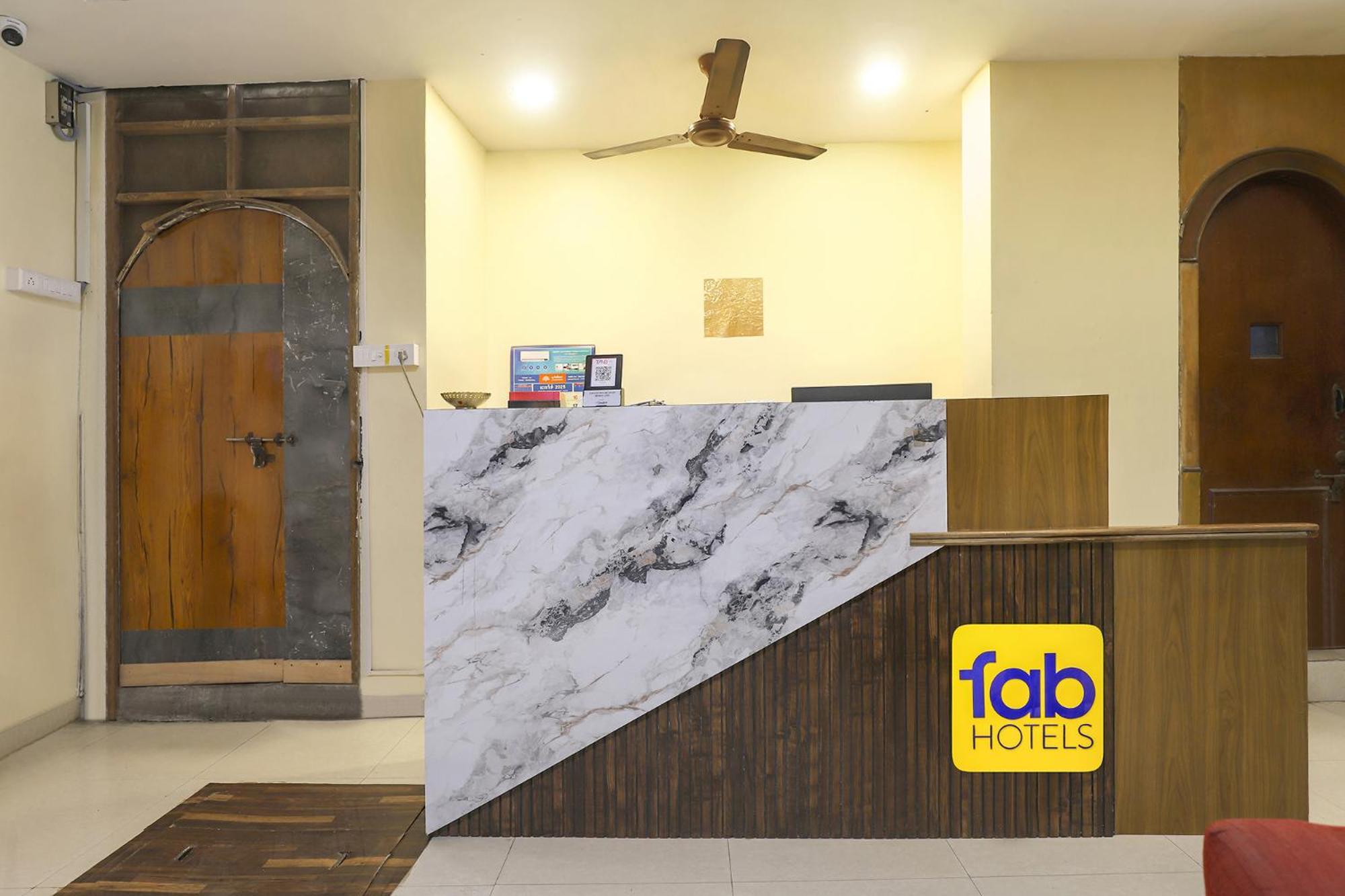Fabhotel Gt Galaxy Park - Nr Express Avenue Mall, Royapettah Chennai