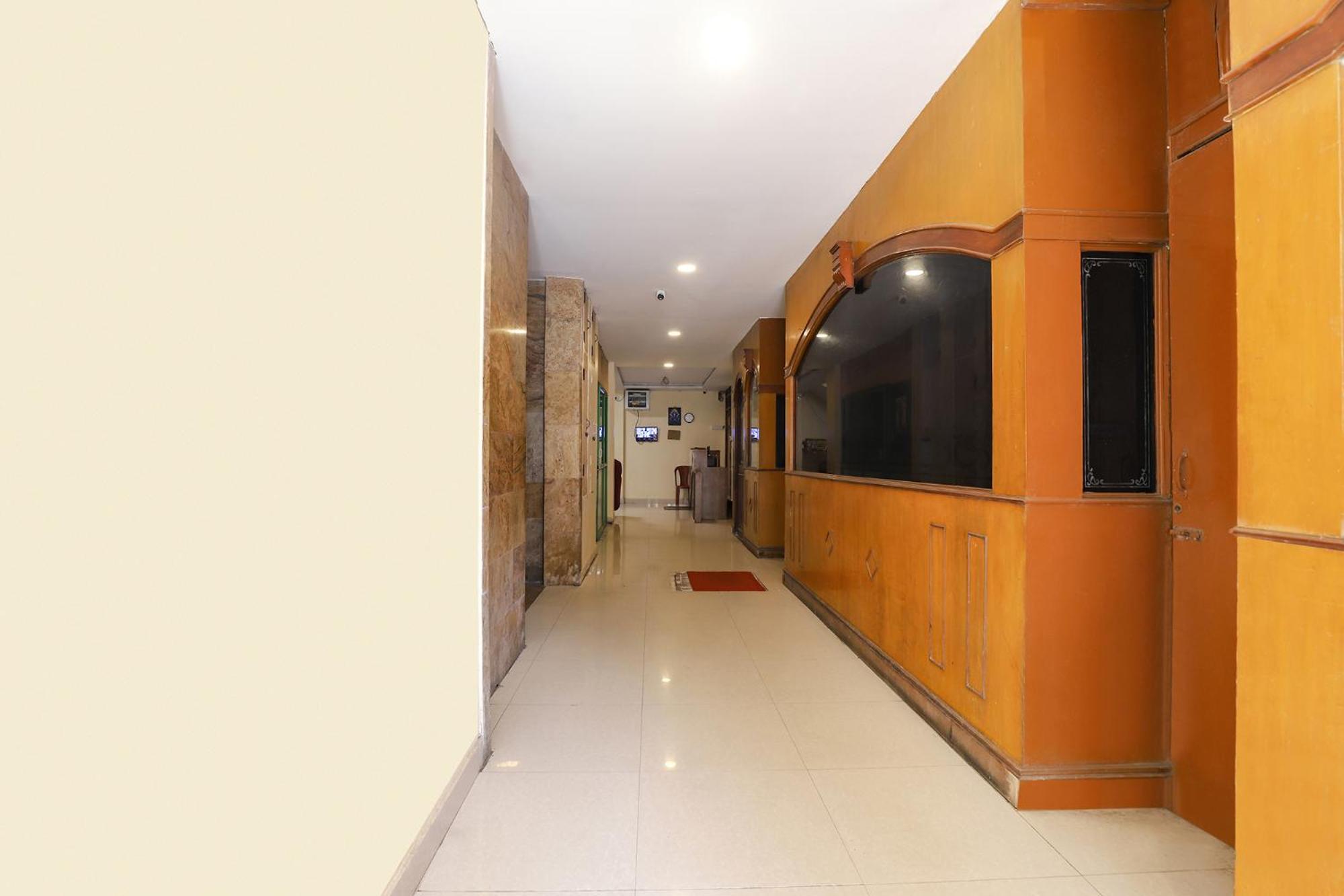 Fabhotel Gt Galaxy Park - Nr Express Avenue Mall, Royapettah Hotel 2*
